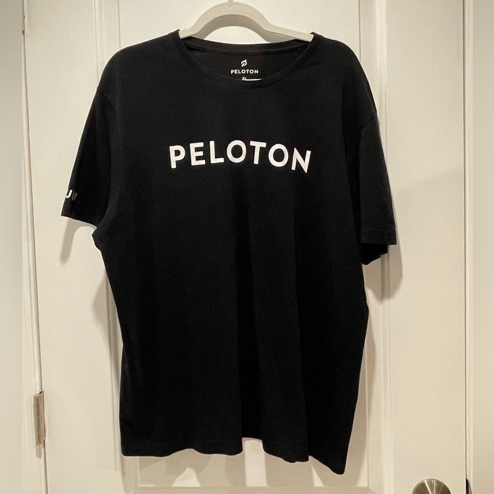 Unisex Peloton shirt size XL